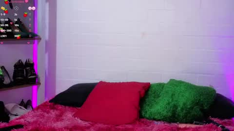  LouIse  online show from 05/07/26, 04:45