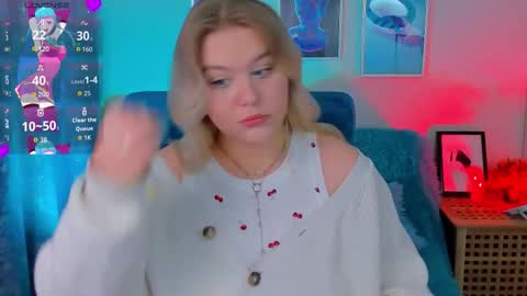 Loise online show from 11/22/25, 10:09