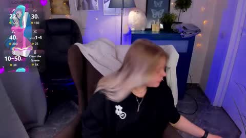 Snapshot of louisemous chatting on 02/04/26, 10:36 Loise online show from 02/04/26, 10:36