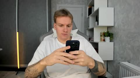 Louis  online show from 01/07/25, 09:29