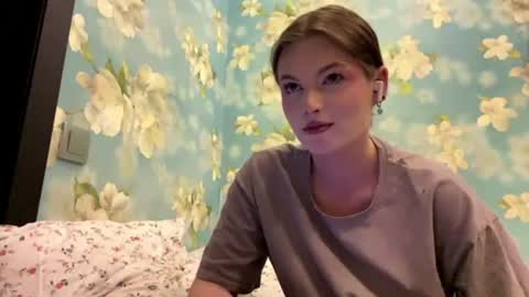 Snapshot of louismapes chatting on 06/27/26, 06:13 Sasha online show from 06/27/26, 06:13