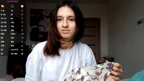 EVA online show from 11/27/25, 07:10