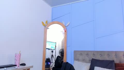 Louren Fox online show from 11/05/25, 11:43