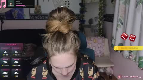 Lo Valentine online show from 09/12/25, 06:13