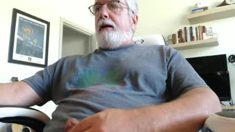 Snapshot of love2c2c2 chatting on 06/23/26, 02:04 love2c2c2 online show from 06/23/26, 02:04