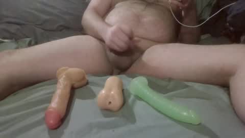 Snapshot of love2stroke2023 chatting on 03/21/26, 09:51 Love2stroke online show from 03/21/26, 09:51