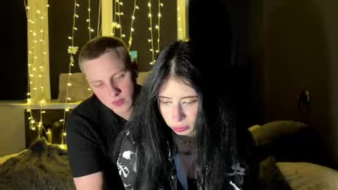 Snapshot of love4couple chatting on 03/10/26, 04:23 Mary and Tom online show from 03/10/26, 04:23