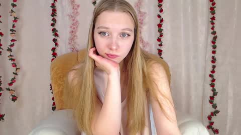 love bella  online show from 12/04/24, 09:51