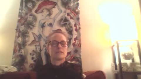 Snapshot of love_blooms chatting on 03/17/26, 06:06 love_blooms online show from 03/17/26, 06:06