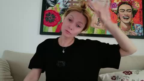 love_call online show from 06/17/26, 10:17