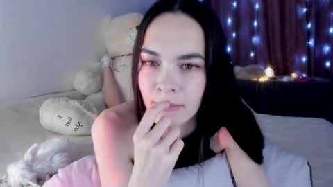 Snapshot of love_coin chatting on 01/11/25, 12:01 Love is name - I want to be your hobby General of hearts troops online show from 01/11/25, 12:01