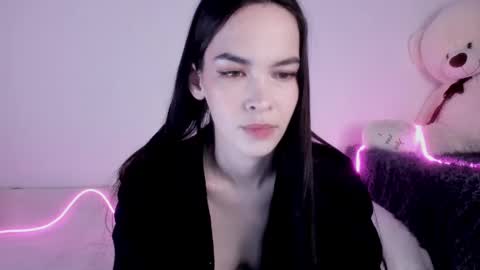 Snapshot of love_coin chatting on 03/05/25, 10:32 Love is name - I want to be your hobby General of hearts troops online show from 03/05/25, 10:32