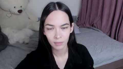 Snapshot of love_coin chatting on 11/13/25, 08:30 Love is name - I want to be your hobby General of hearts troops online show from 11/13/25, 08:30