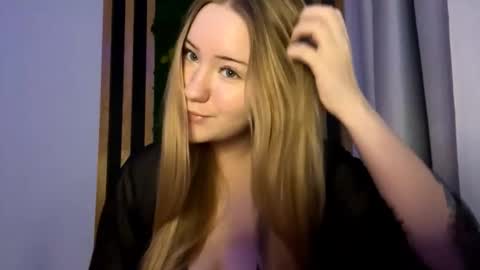 Megan online show from 11/11/25, 04:18