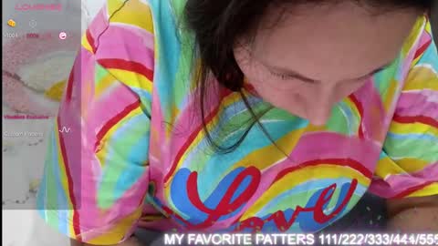 Snapshot of love_jessy_love chatting on 11/15/25, 01:07 jessmy pleasure is in your hands s online show from 11/15/25, 01:07