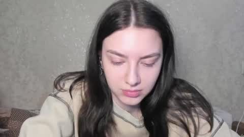 Snapshot of love_lina_muuur chatting on 06/17/26, 01:56 LINA online show from 06/17/26, 01:56
