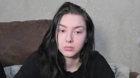 Snapshot of love_lina_muuur chatting on 06/26/26, 06:23 LINA online show from 06/26/26, 06:23