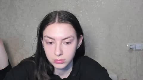 Snapshot of love_lina_muuur chatting on 07/17/26, 08:35 LINA online show from 07/17/26, 08:35