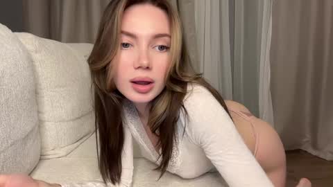 Sofi   online show from 12/19/25, 09:00