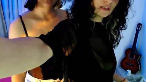 Melisa Emily online show from 03/11/26, 01:11