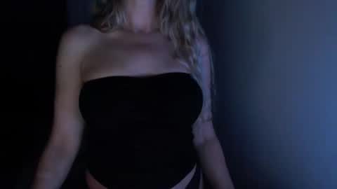 LoVe On  online show from 06/07/26, 10:52