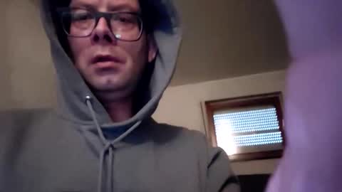 Snapshot of love_pornmovies chatting on 04/03/26, 04:38 LovePorn online show from 04/03/26, 04:38