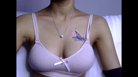 Riva online show from 11/23/25, 10:26