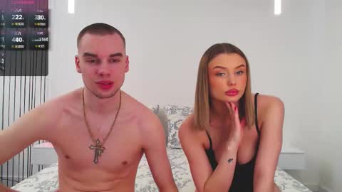 Snapshot of love_vibe chatting on 03/25/26, 07:03 Rimma Anthony online show from 03/25/26, 07:03