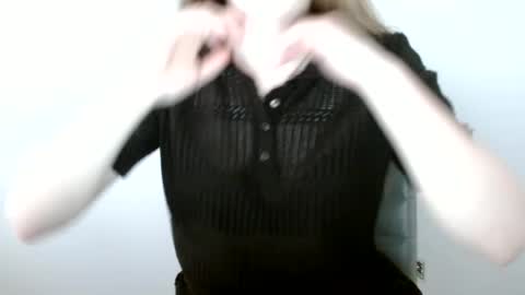 Vivian online show from 07/01/26, 11:12