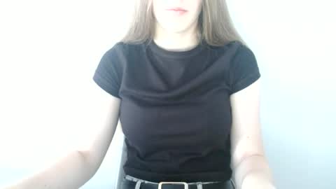Vivian online show from 07/06/26, 11:07