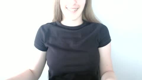 Vivian online show from 07/06/26, 03:03