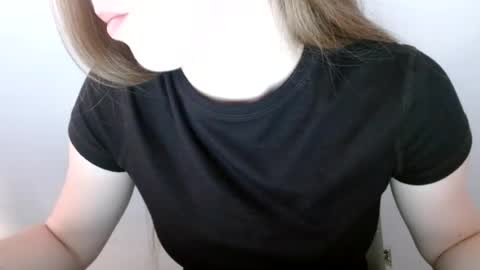 Vivian online show from 07/09/26, 11:03