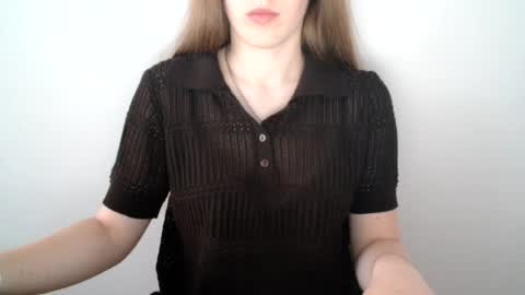 Vivian online show from 07/17/26, 11:06