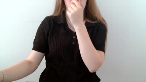 Vivian online show from 07/31/26, 07:19