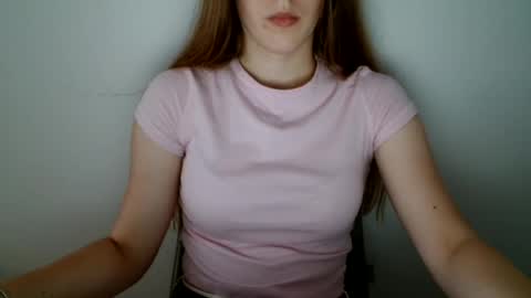 Vivian online show from 08/04/26, 11:02
