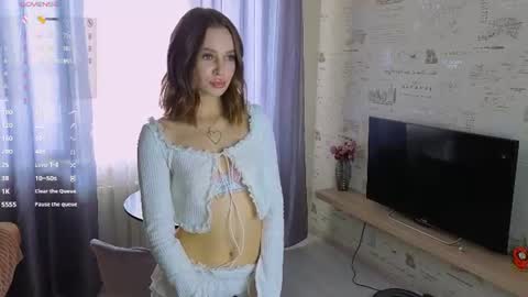 Bella  online show from 06/16/26, 04:48