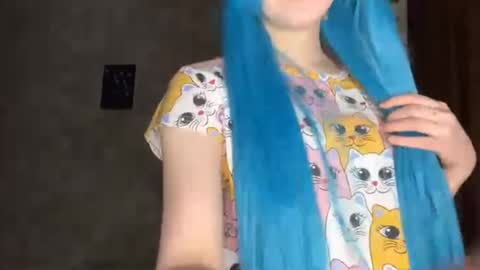 Kim online show from 04/12/26, 02:33