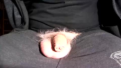 Snapshot of loveboys2025 chatting on 11/16/25, 03:39 loveboys2025 online show from 11/16/25, 03:39