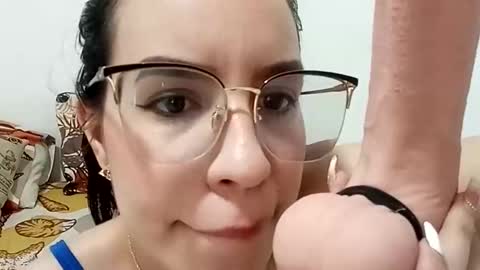 Snapshot of lovebunny_01 chatting on 01/20/25, 06:21 IAmBunny online show from 01/20/25, 06:21