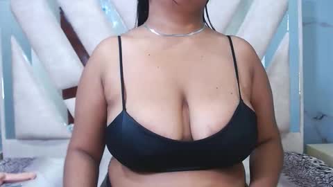 Snapshot of lovecandysweetcf chatting on 11/25/25, 12:32 lovecandysweetcf online show from 11/25/25, 12:32