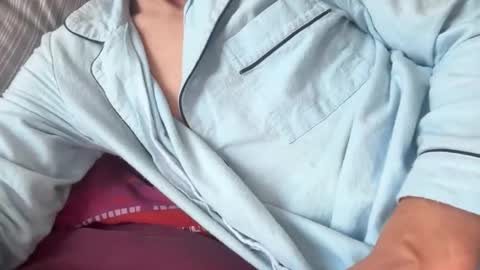 Snapshot of lovecoquin chatting on 11/08/25, 02:17 lovecoquin online show from 11/08/25, 02:17