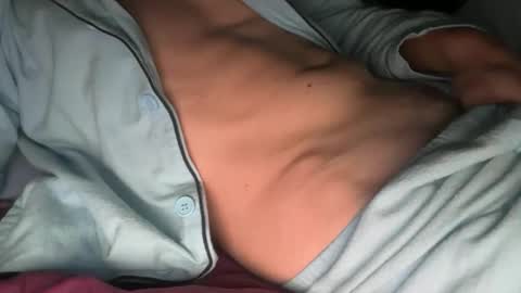 Snapshot of lovecoquin chatting on 11/11/25, 09:26 lovecoquin online show from 11/11/25, 09:26