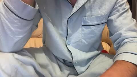 Snapshot of lovecoquin chatting on 11/24/25, 08:08 lovecoquin online show from 11/24/25, 08:08