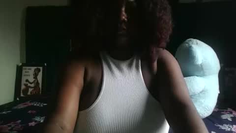 Snapshot of lovecumsluttie chatting on 11/09/25, 07:28 mila online show from 11/09/25, 07:28