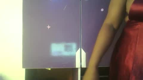 mila online show from 04/30/26, 08:57