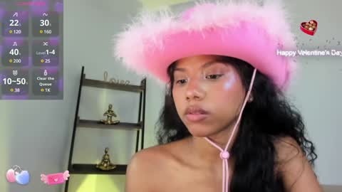 Snapshot of lovecurls_ chatting on 01/12/25, 03:49 Luna online show from 01/12/25, 03:49