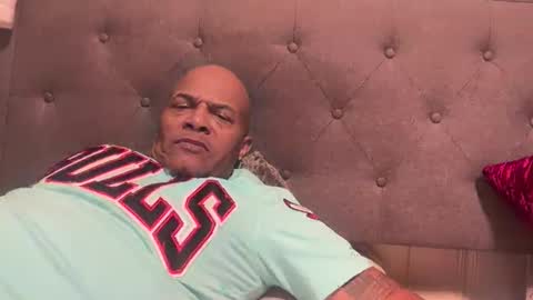 Snapshot of loved19 chatting on 01/15/26, 10:57 loved19 online show from 01/15/26, 10:57