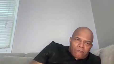 Snapshot of loved19 chatting on 02/01/26, 12:59 loved19 online show from 02/01/26, 12:59