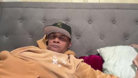 Snapshot of loved19 chatting on 02/15/26, 12:18 loved19 online show from 02/15/26, 12:18