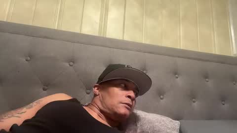 Snapshot of loved19 chatting on 03/18/26, 12:14 loved19 online show from 03/18/26, 12:14